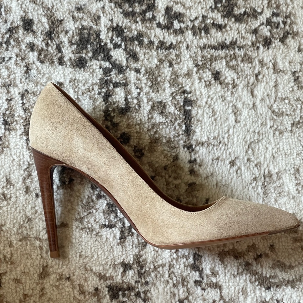 Ralph Lauren Women's Tan Suede Pumps - Picture 3 of 5